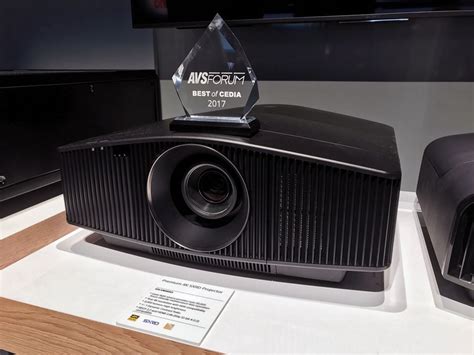 Sony VPL-VW885ES: A Cutting-Edge Projector for an Immersive Visual Experience
